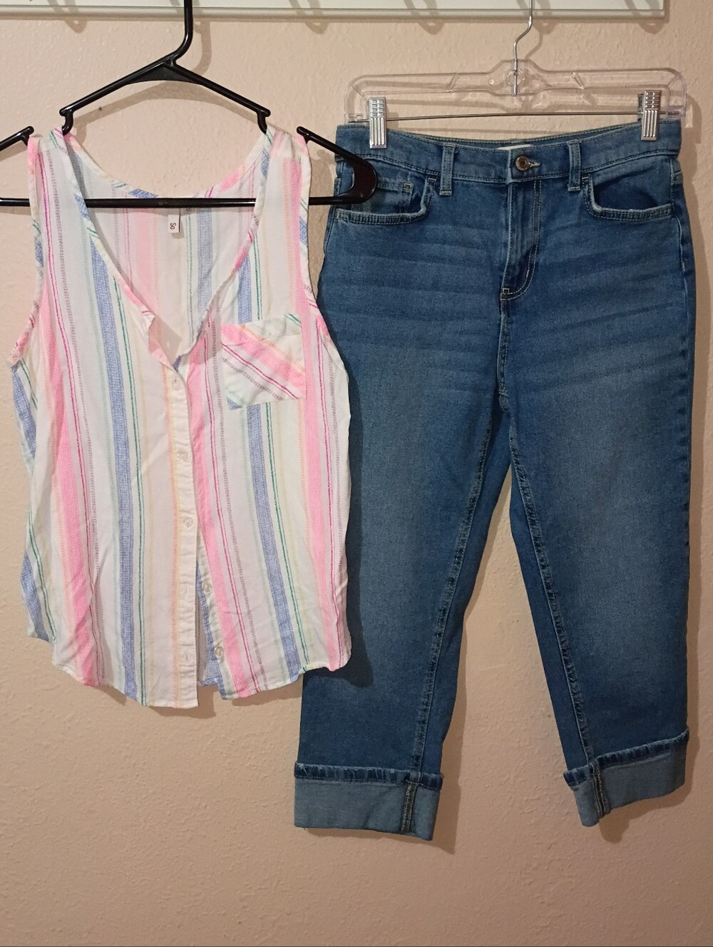 GIRLS SIZE 14 SO CAPRIS AND TANK BUNDLE